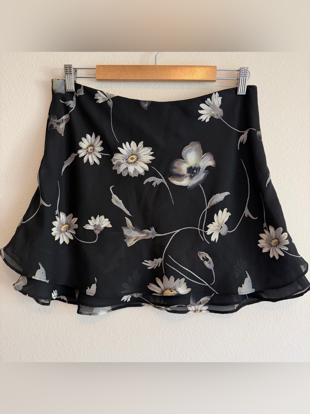 Vintage Y2K Black Floral Mini Skirt Size 11 Whimsigoth Fairy 90s